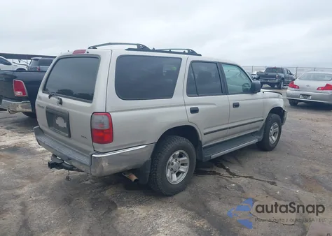 1999 Toyota 4Runner z USA, uszkodzony, nr VIN JT3GM84R4X0050585